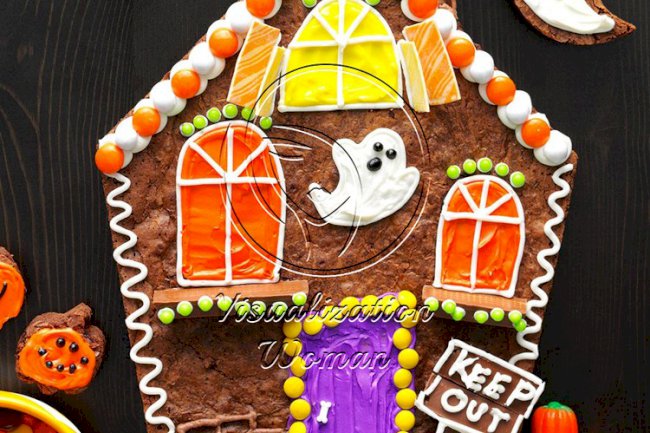 Brownie Haunted House