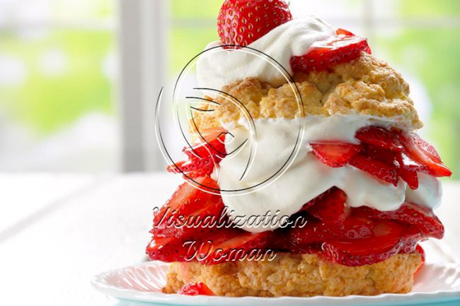Grandma’s Old-Fashioned Strawberry Shortcake