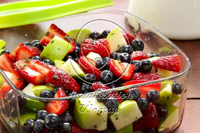 Honey-Lime Berry Salad