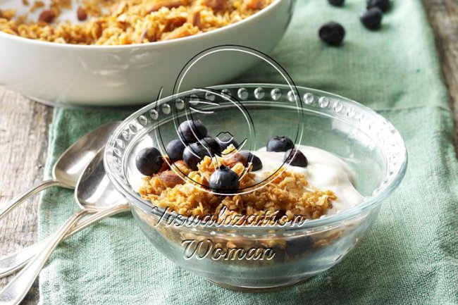 Almond-Chai Granola