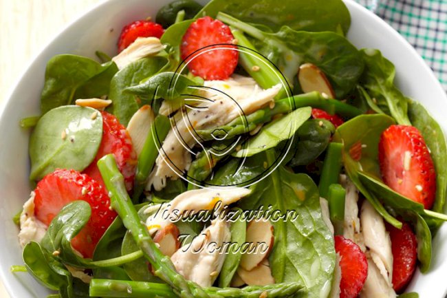 Asparagus Spinach Salad with Chicken