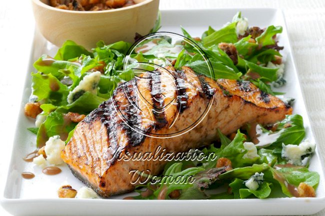 Salmon Salad with Glazed Walnuts