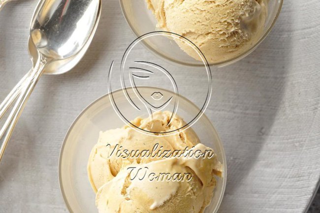 No-Churn Gingerbread Ice Cream
