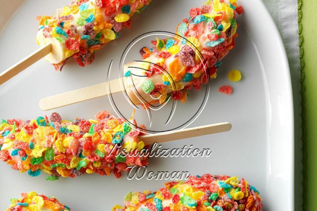 Frozen Banana Cereal Pops
