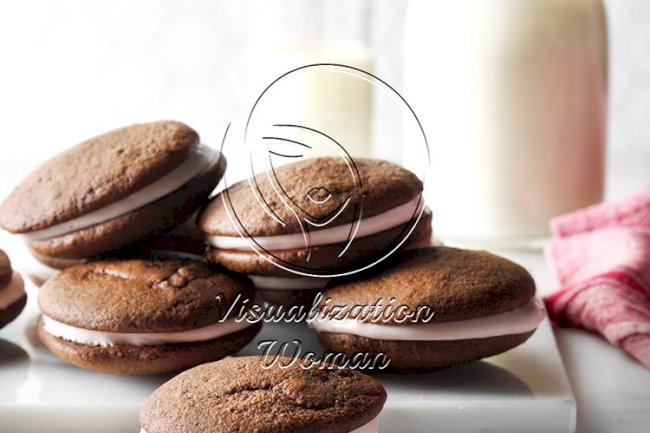 Chocolate-Raspberry Whoopie Pies