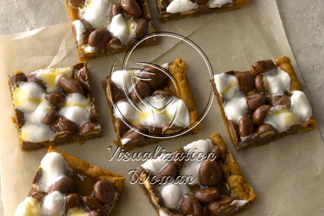 Gooey Chocolate-Peanut Bars