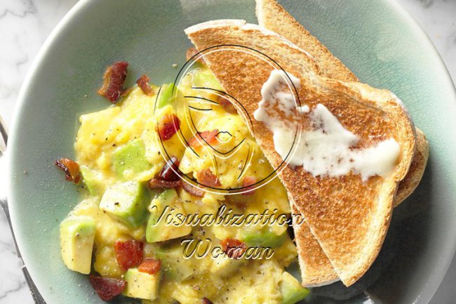 Avocado Scrambled Eggs