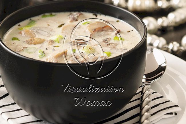 Creamy Garlic & Mushroom Soup