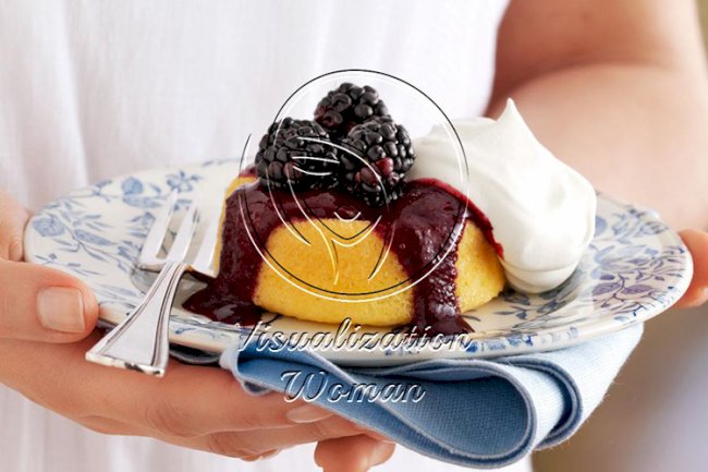 Blackberry-Topped Sponge Cakes