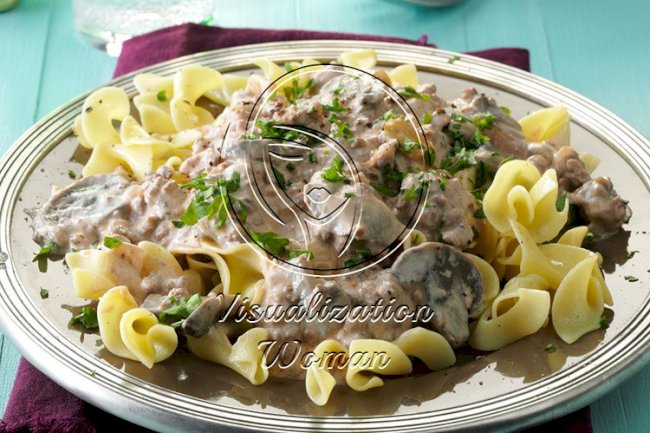 Slow-Cooker Ground Beef Stroganoff
