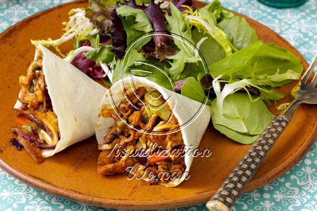 Moo Shu Chicken Cones