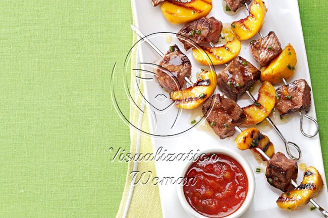 Grilled Sirloin Kabobs with Peach Salsa