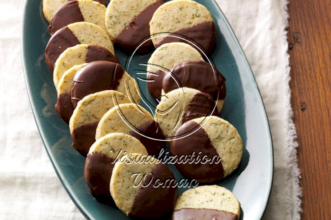 Delicate Mint Thins