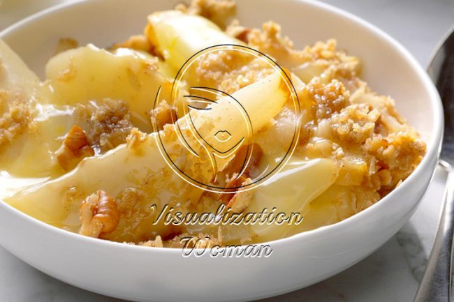 Pear-Pecan Crisp with Lemon Sauce