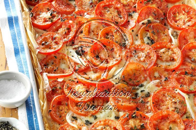 Tomato-Onion Phyllo Pizza