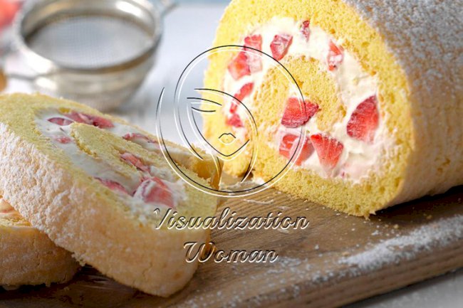 Berry Pinwheel Cake
