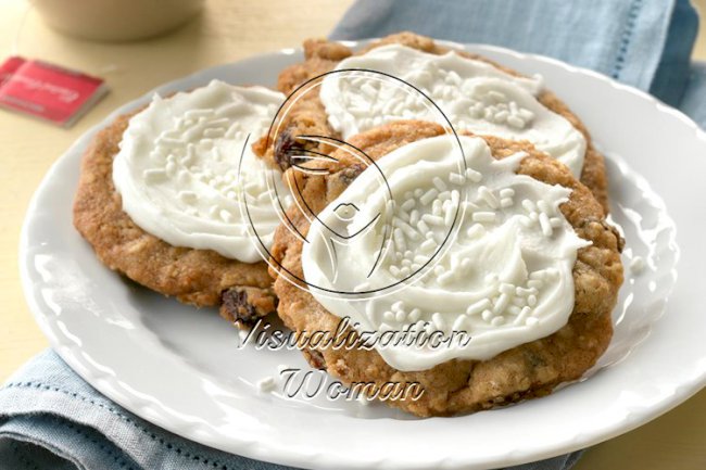 Frosted Oatmeal Cookies