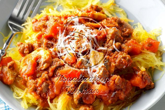 Garlic Spaghetti Squash with Meat Sauce