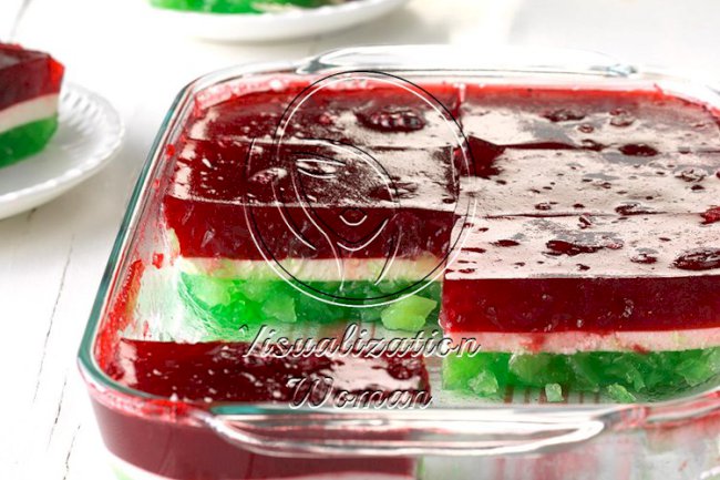 Layered Christmas Gelatin