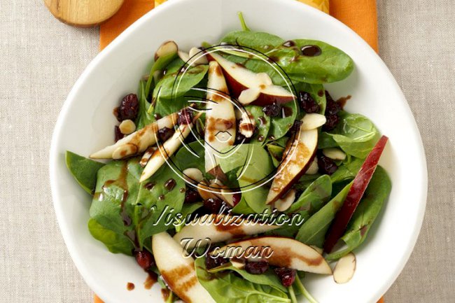 Spinach Pear Salad with Chocolate Vinaigrette