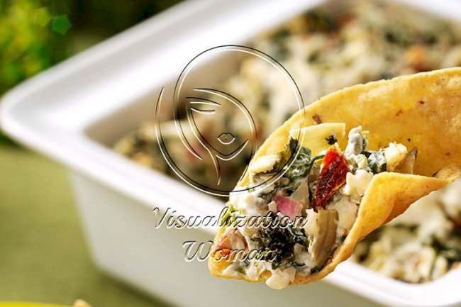 Artichoke, Spinach & Sun-Dried Tomato Dip