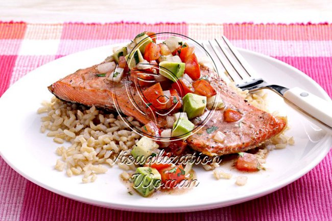 Grilled Salmon with Avocado Salsa