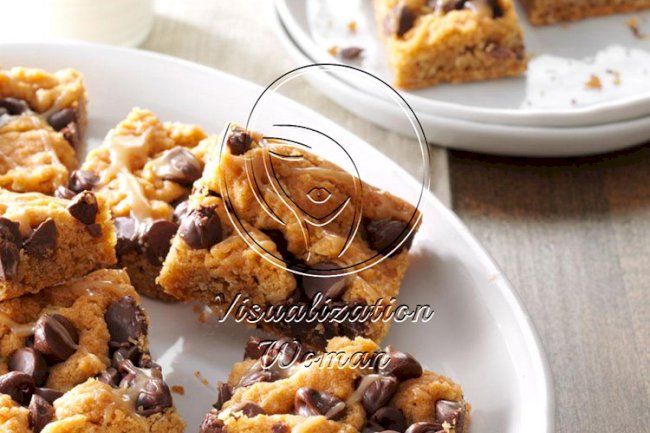 Oatmeal Chocolate Chip Peanut Butter Bars