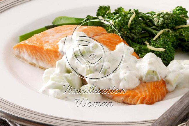Quick Poached Salmon with Cucumber Sauce
