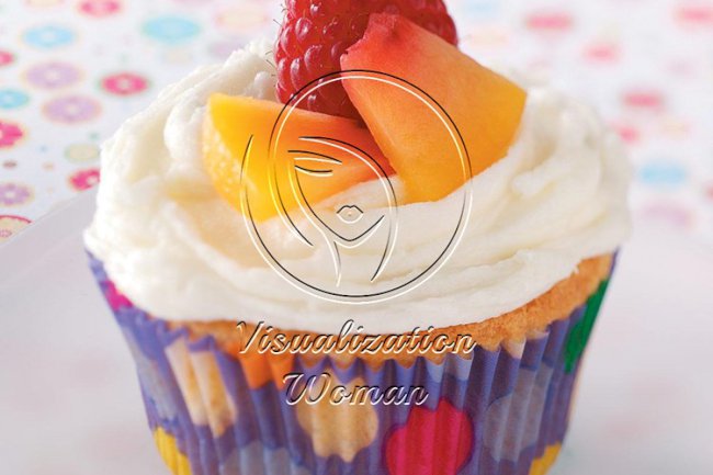 Raspberry Peach Cupcakes