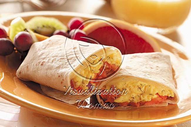 Smoked Salmon and Egg Wraps