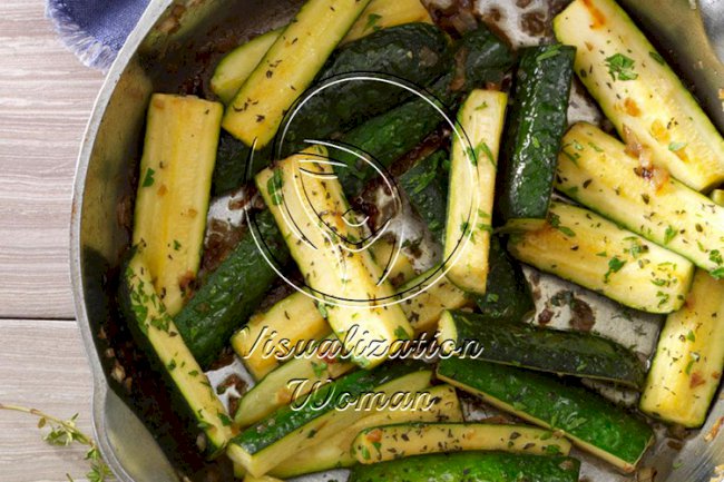 Thymed Zucchini Saute