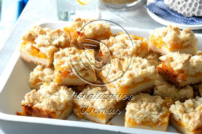 Peach Crumb Bars