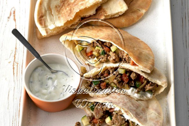 Curried Beef Pita Pockets