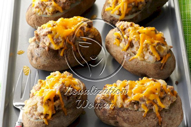 Beef-Stuffed Potatoes