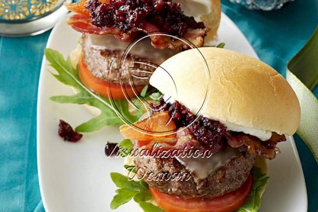 Cranberry-Beef Mini Burgers