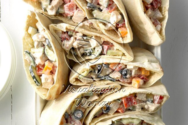 Chicken Cucumber Pitas
