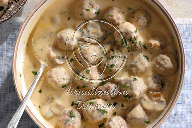 Simple Swedish Meatballs