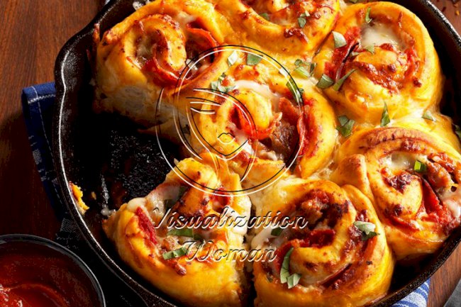 Cheesy Pizza Rolls