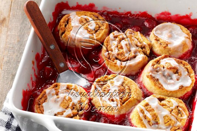 Cinnamon Roll Cherry Cobbler