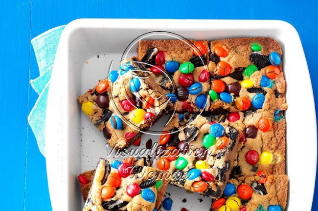 Loaded M&M Oreo Cookie Bars