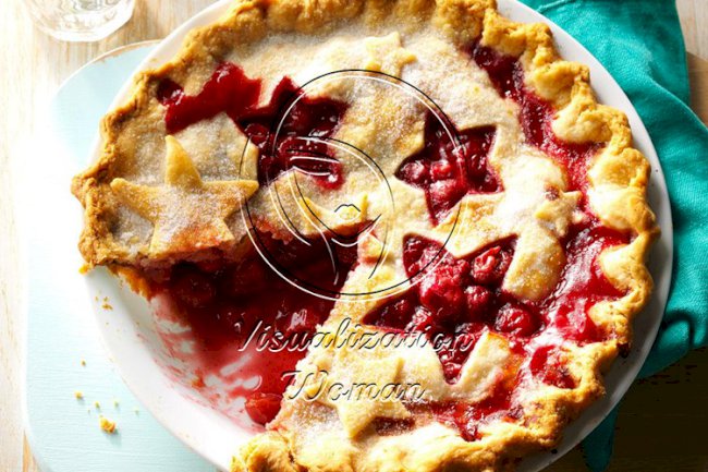 Juicy Cherry Pie