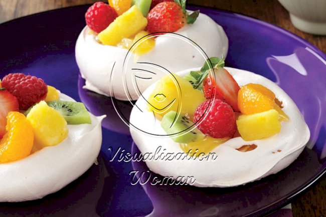 Easter Meringue Cups