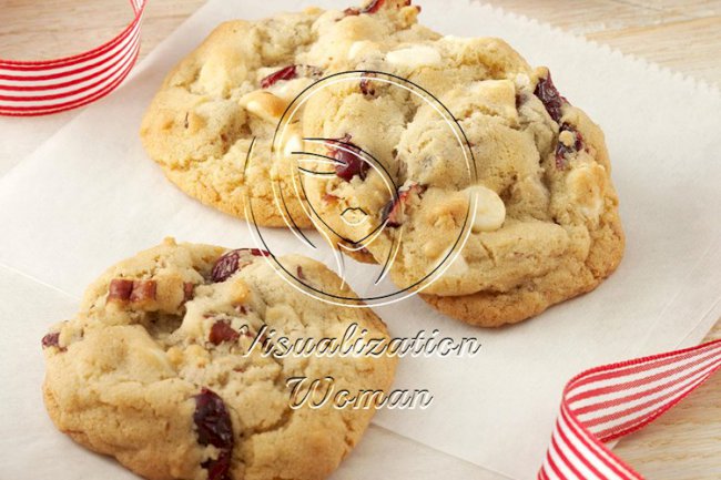 White Chocolate Cran-Pecan Cookies