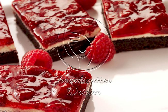 Raspberry Brownie Dessert