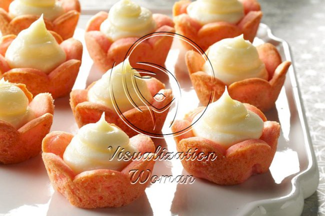 Strawberry Cookie Cups