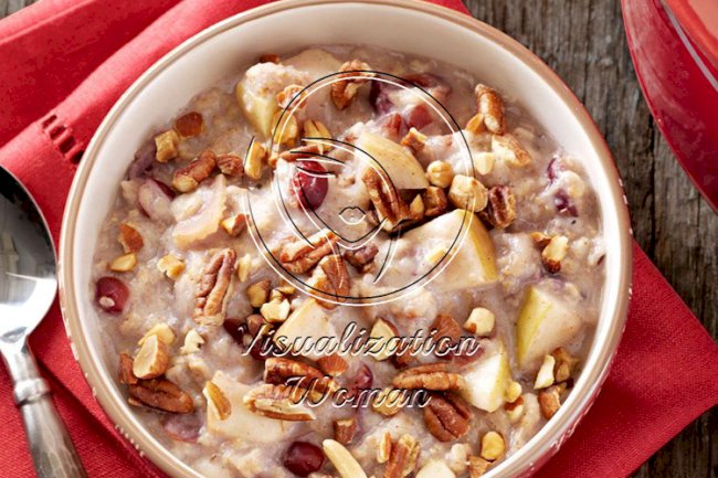 Slow-Cooked Fruited Oatmeal with Nuts