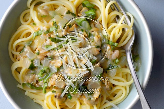 Linguine with Herbed Clam Sauce