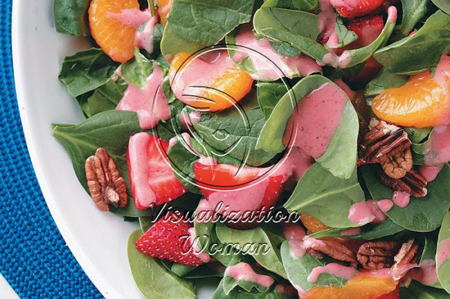 Spinach Salad with Strawberry Vinaigrette