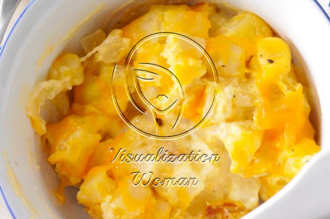 Comforting Cheesy Potatoes