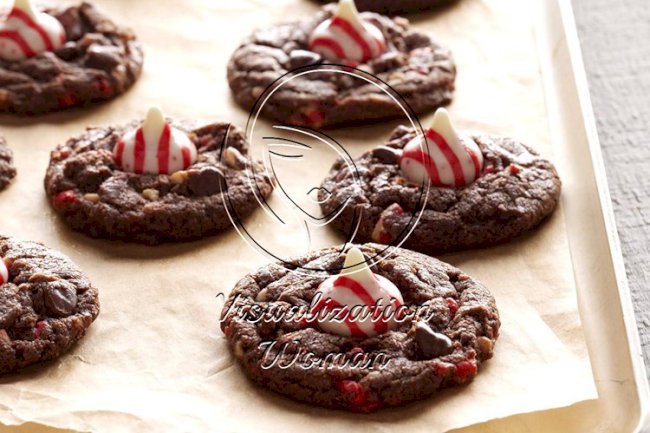 Chocolate Peppermint Kisses